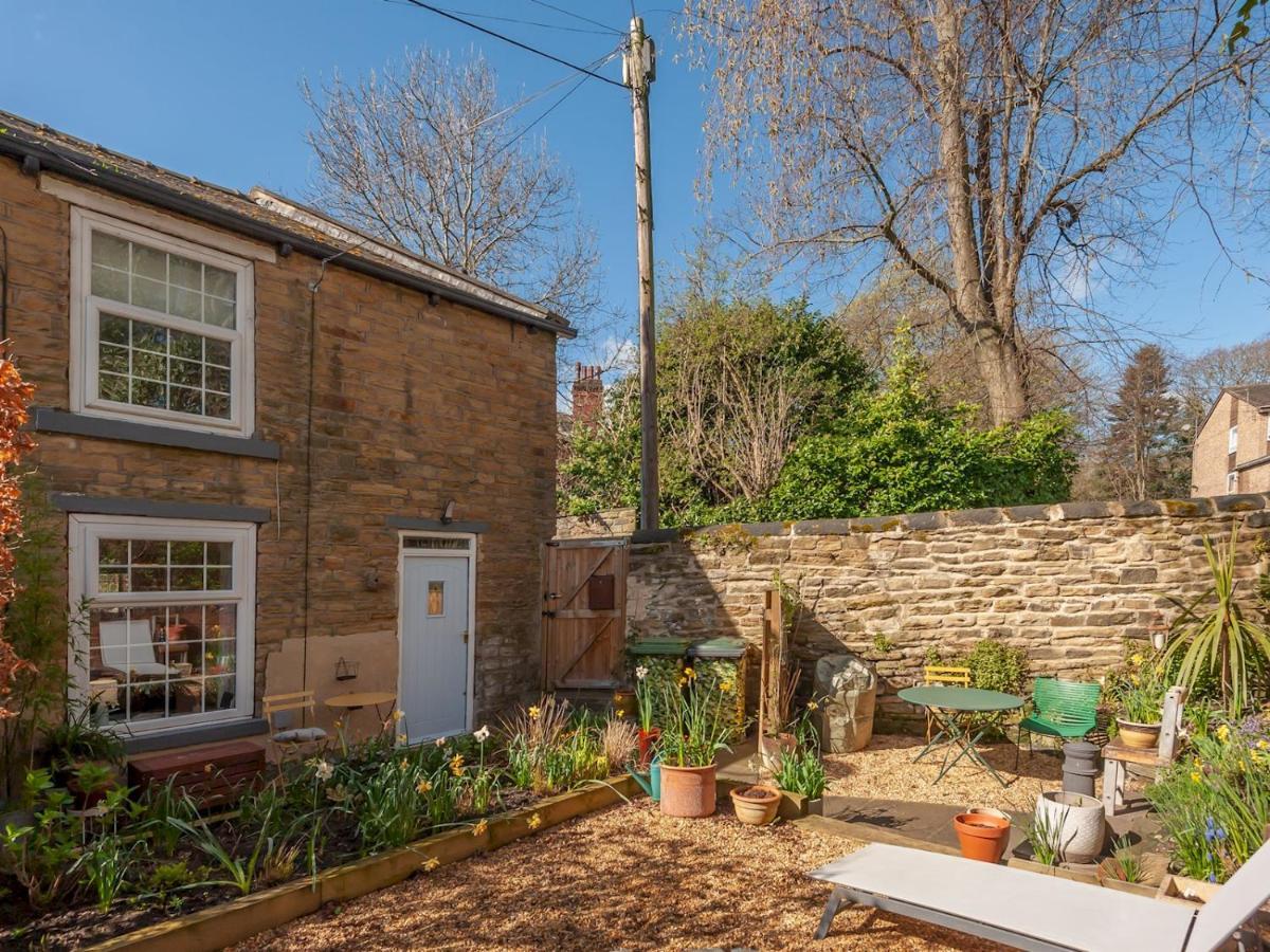 Pass The Keys Wonky Cottage With Amazing Garden Leeds  Luaran gambar